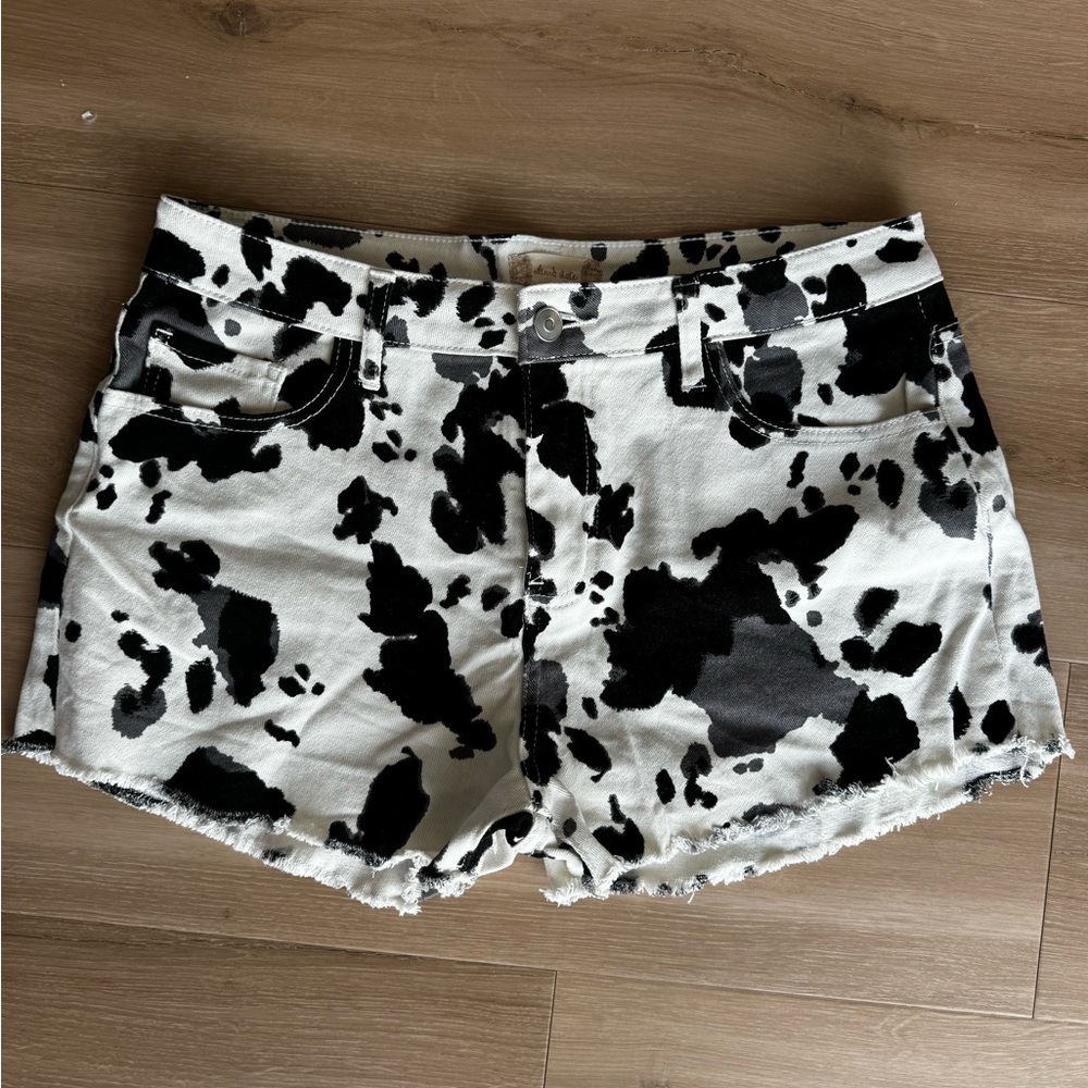 Western Shorts
